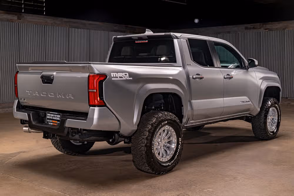 2026 Toyota Tacoma SR5 Double Cab Image 9