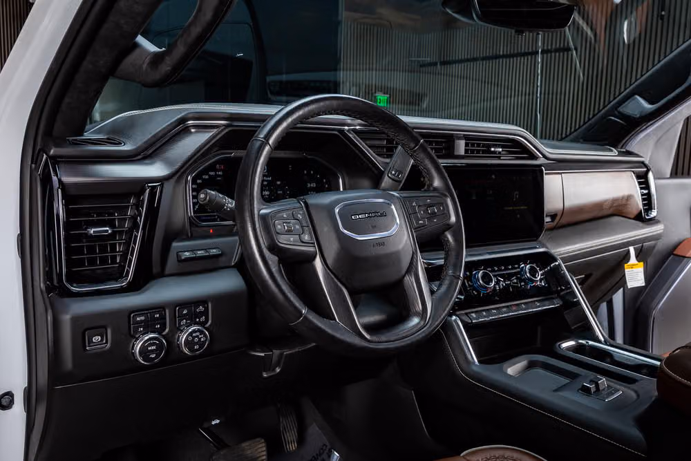 2024 GMC Sierra 2500HD Denali Ultimate Crew Cab Image 17