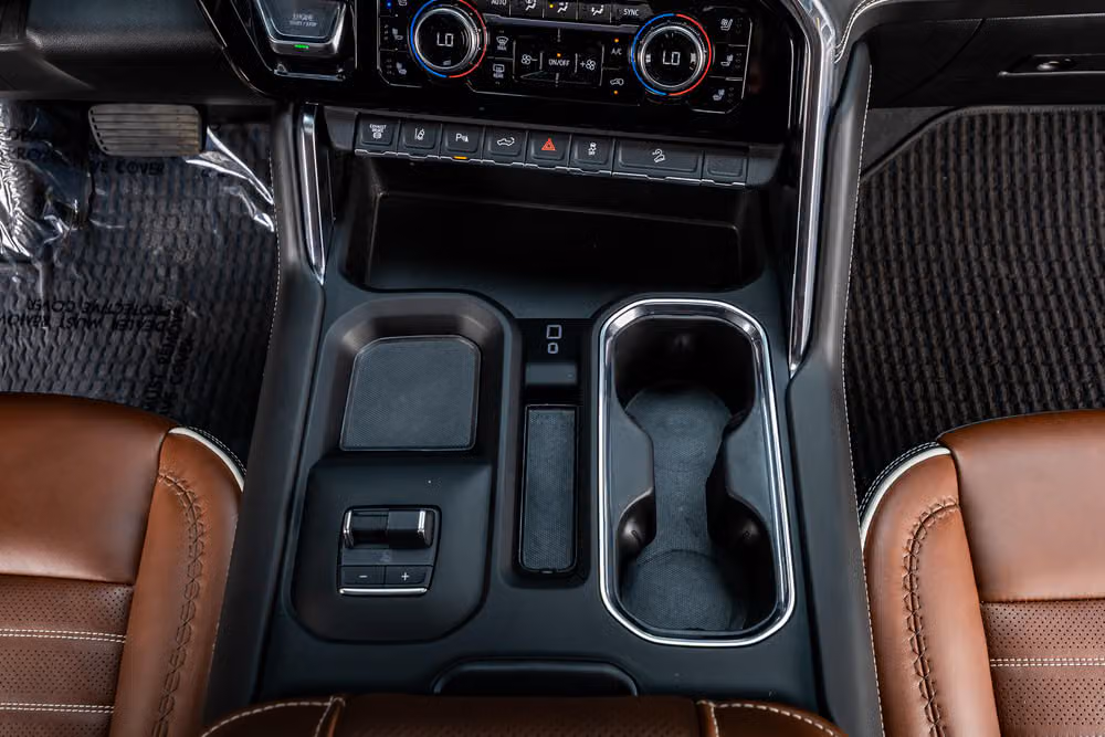 2024 GMC Sierra 2500HD Denali Ultimate Crew Cab Image 28