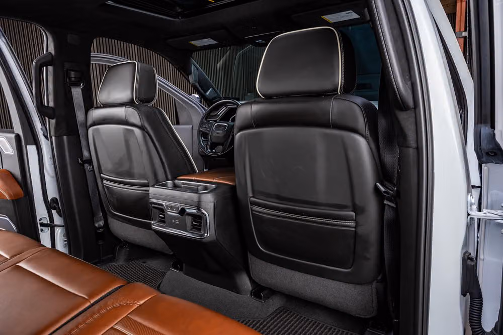 2024 GMC Sierra 2500HD Denali Ultimate Crew Cab Image 33