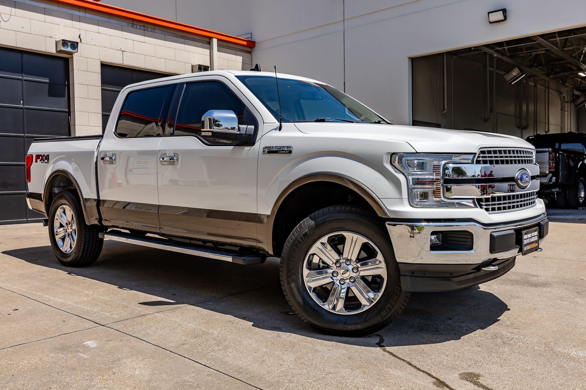 Star White Metallic Tri-Coat/Stone Gray 2020 Ford F-150 Pickup Truck Four-Wheel Drive Automatic