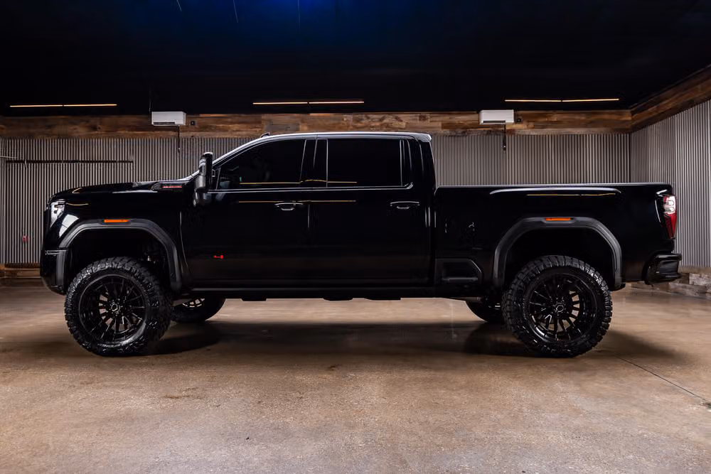 2025 GMC Sierra 2500HD AT4X Crew Cab Image 6