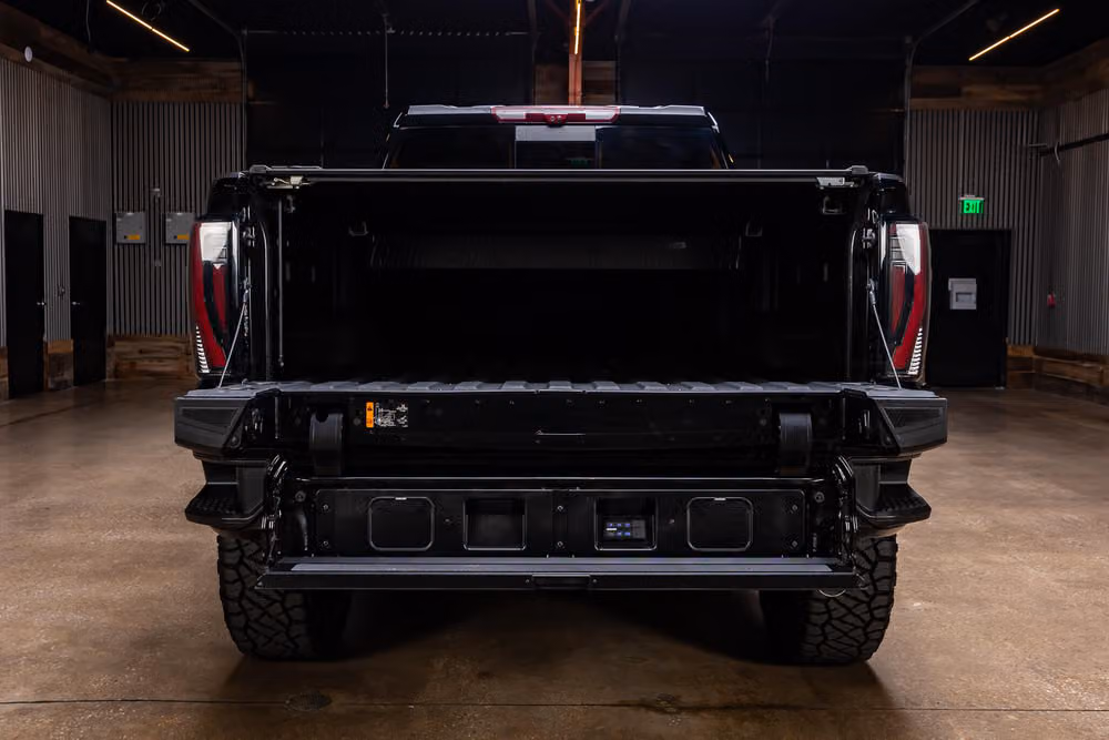 2025 GMC Sierra 2500HD AT4X Crew Cab Image 9