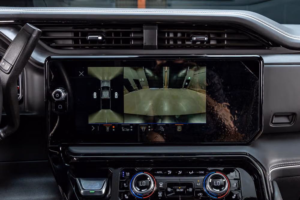 2025 GMC Sierra 2500HD AT4X Crew Cab Image 26