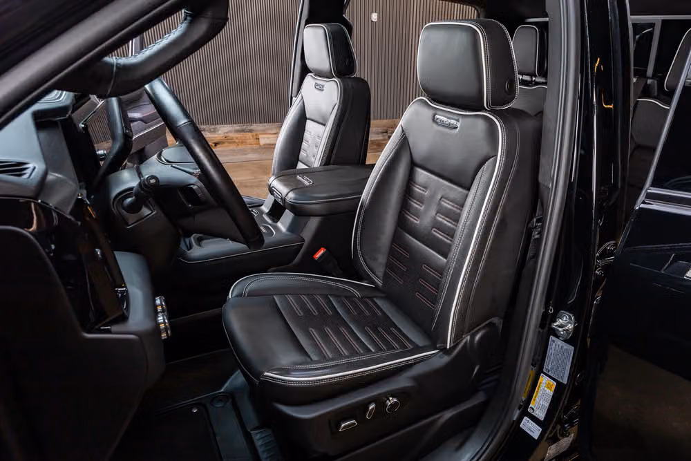 2025 GMC Sierra 2500HD AT4X Crew Cab Image 30