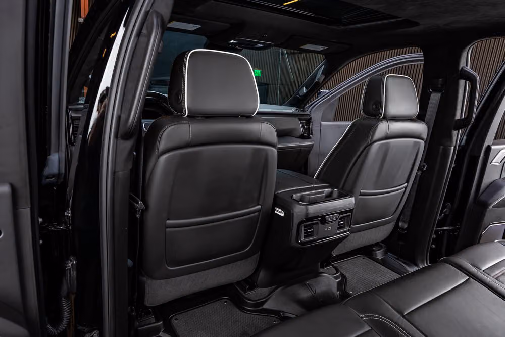 2025 GMC Sierra 2500HD AT4X Crew Cab Image 35