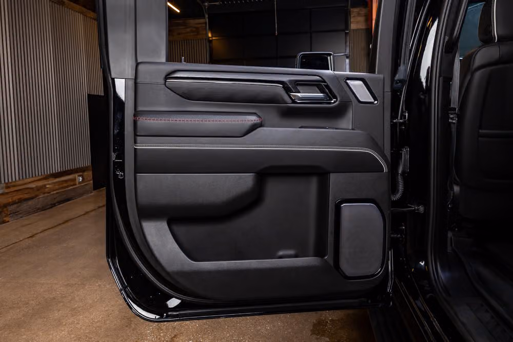 2025 GMC Sierra 2500HD AT4X Crew Cab Image 39