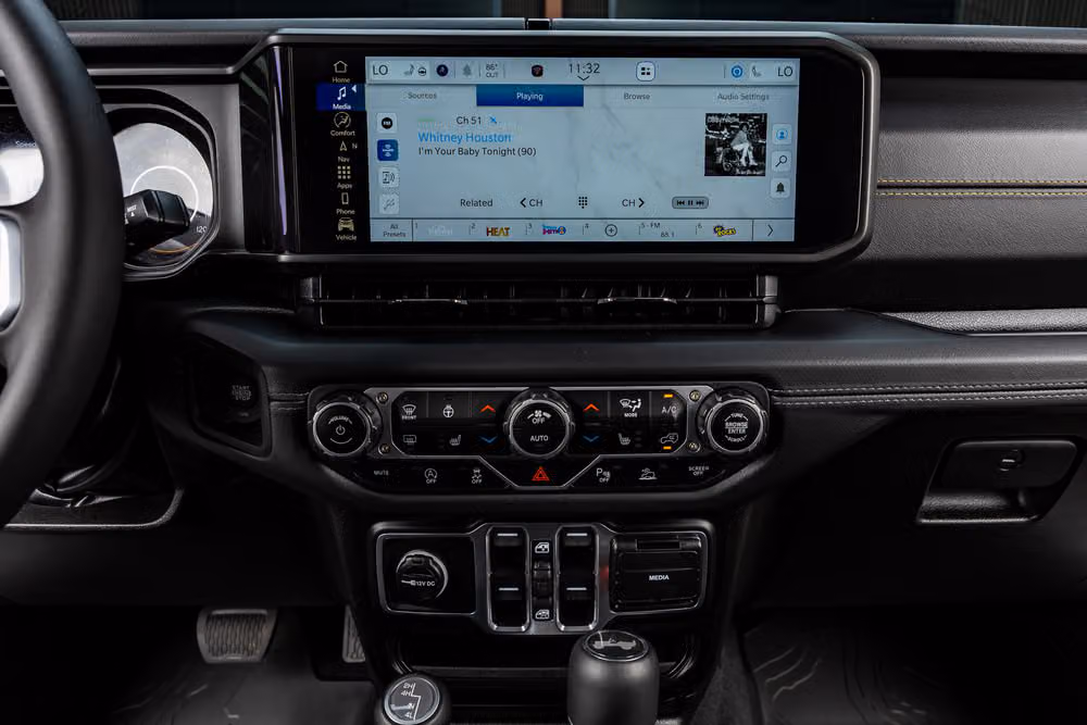 2025 Jeep Wrangler Sahara Image 24