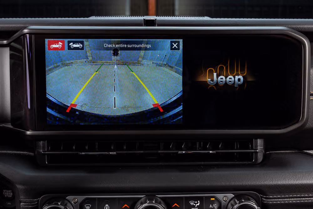 2025 Jeep Wrangler Sahara Image 26