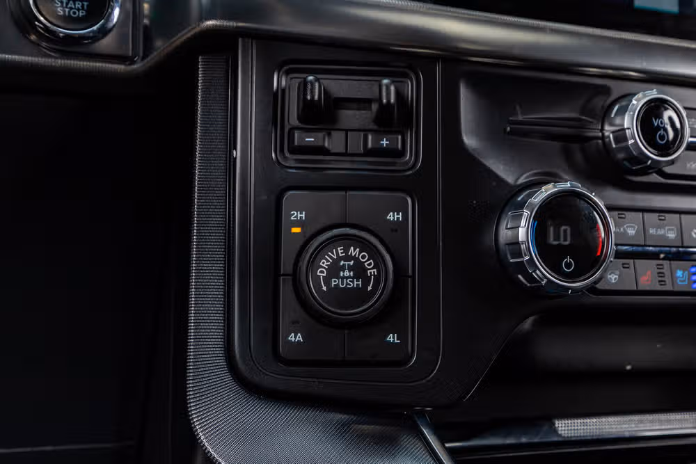 2021 Ford F-150 Raptor SuperCrew Image 22