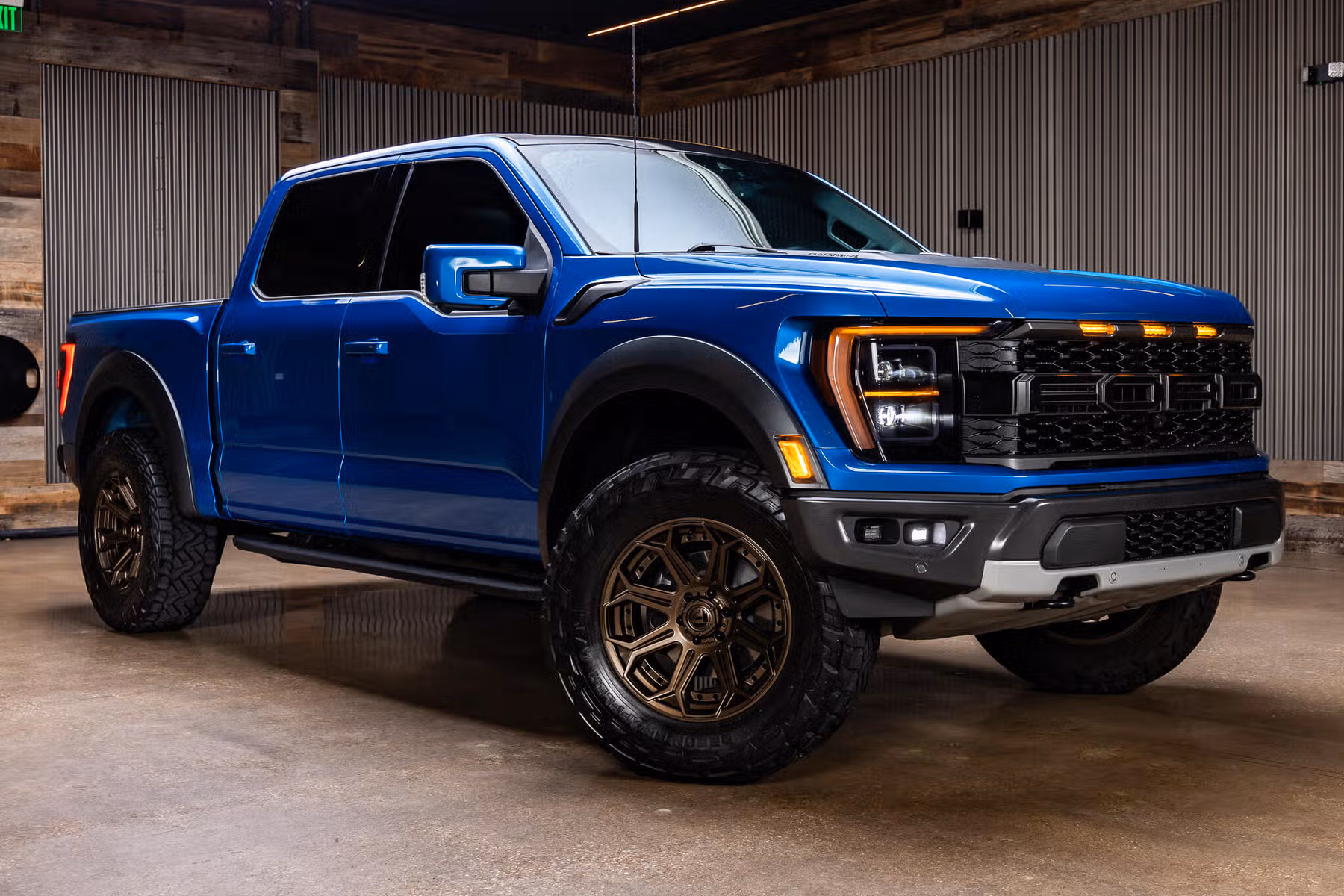 2021 Ford F-150 Raptor SuperCrew Image 1