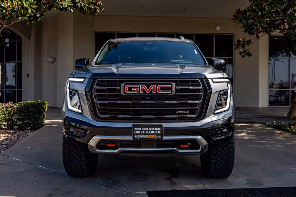 2026 GMC Yukon AT4 Ultimate Image 4