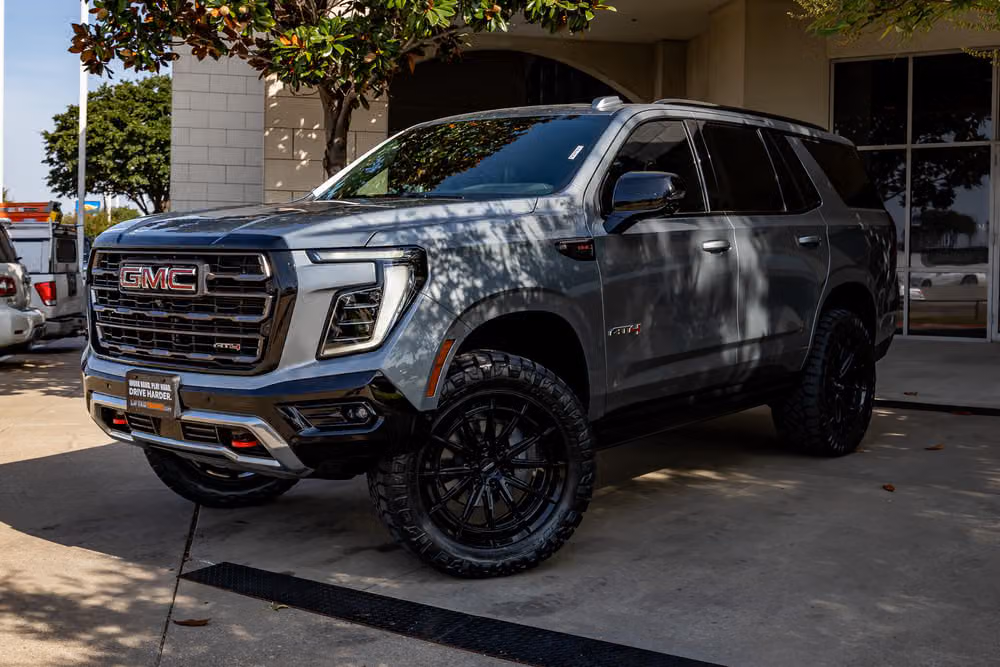 2026 GMC Yukon AT4 Ultimate Image 5