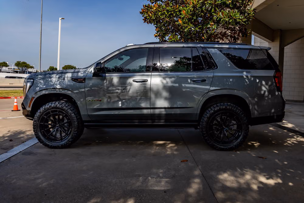 2026 GMC Yukon AT4 Ultimate Image 6