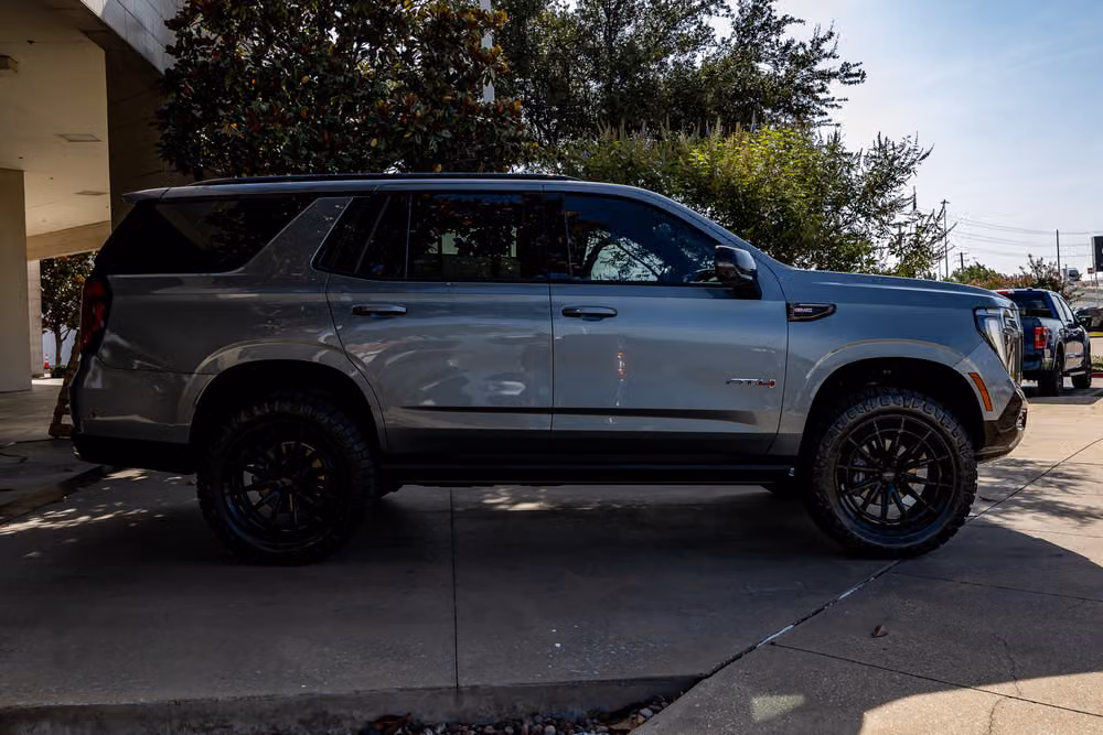 2026 GMC Yukon AT4 Ultimate Image 11