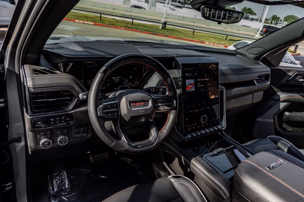 2026 GMC Yukon AT4 Ultimate Image 17