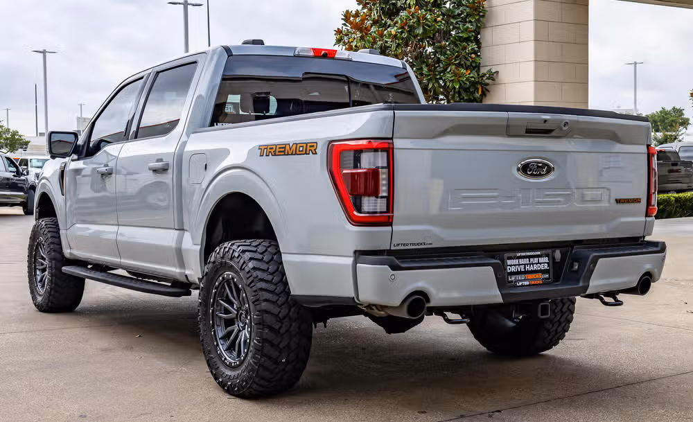 2023 Ford F-150 Tremor SuperCrew Image 6