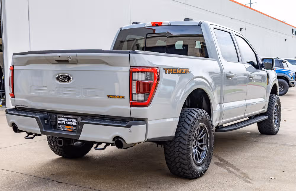 2023 Ford F-150 Tremor SuperCrew Image 9