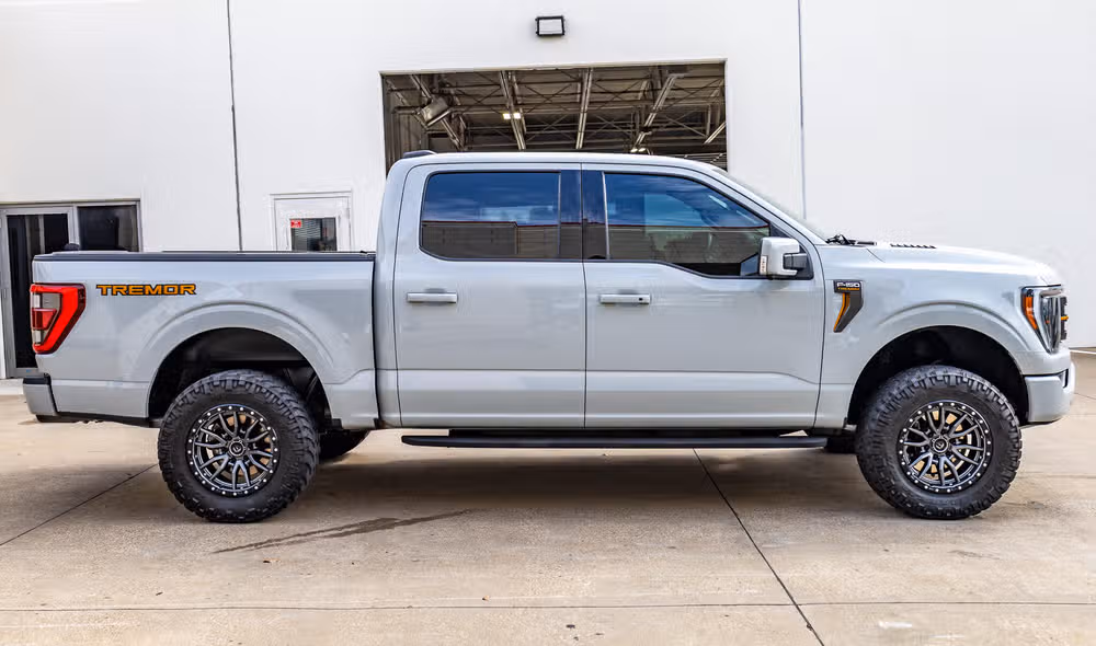 2023 Ford F-150 Tremor SuperCrew Image 10