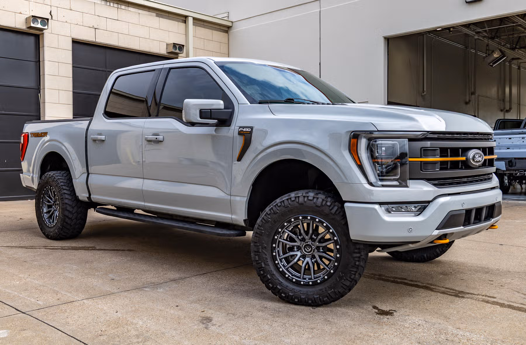 2023 Ford F-150 Tremor SuperCrew Image 1