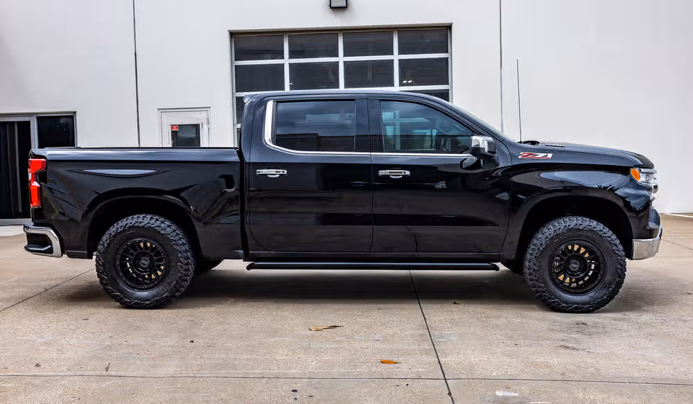 2023 Chevrolet Silverado 1500 LTZ Crew Cab Image 10