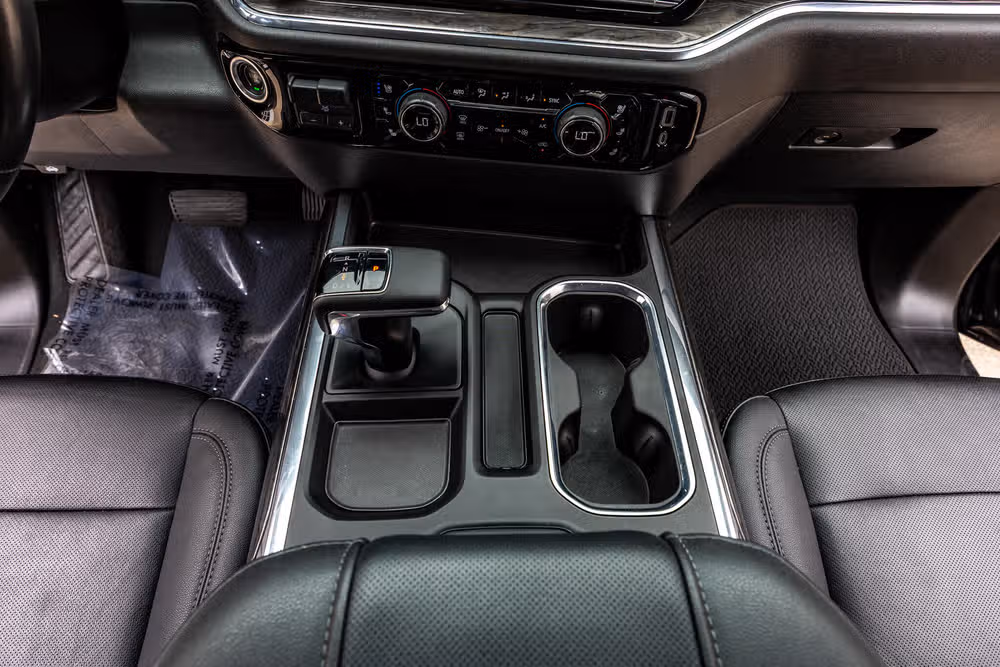 2023 Chevrolet Silverado 1500 LTZ Crew Cab Image 26