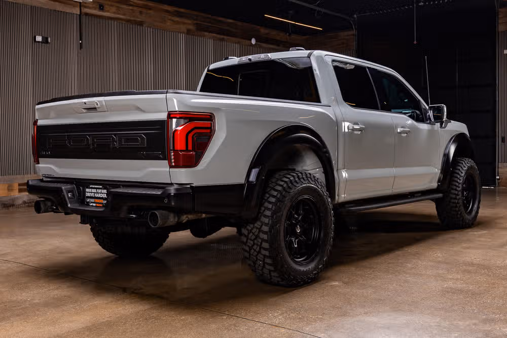 2024 Ford F-150 Raptor SuperCrew Image 9
