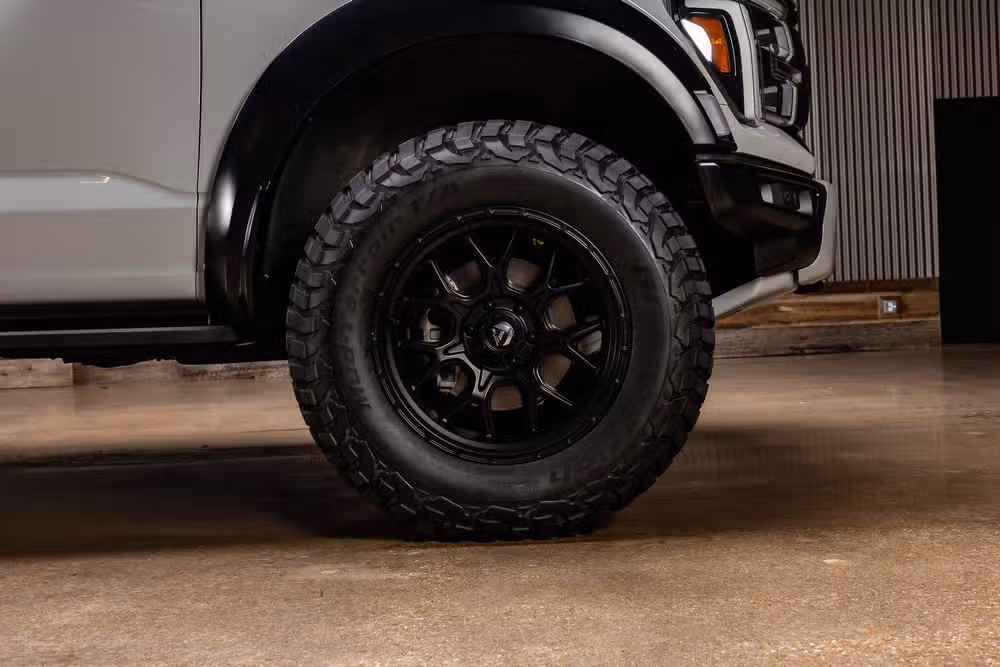 2024 Ford F-150 Raptor SuperCrew Image 11