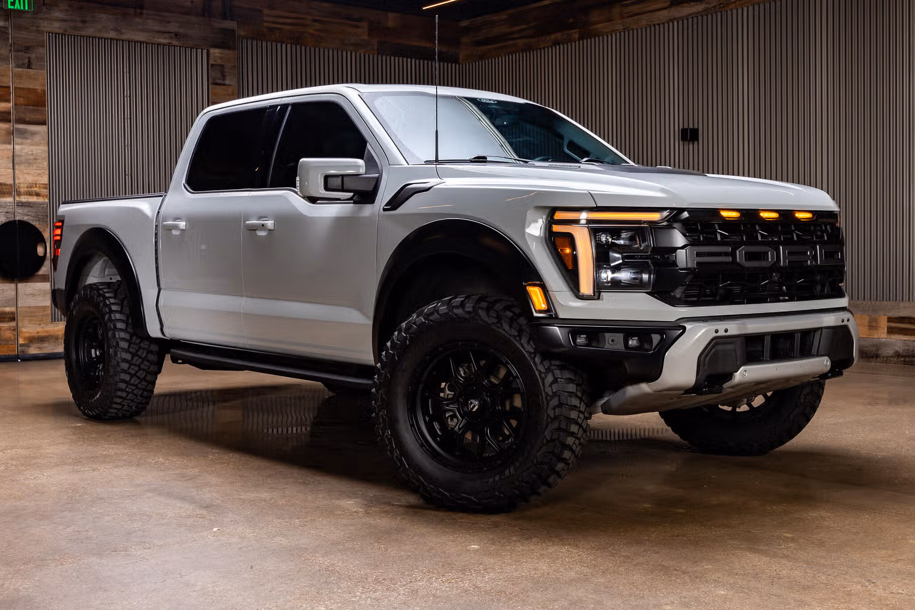 2024 Ford F-150 Raptor SuperCrew Image 1