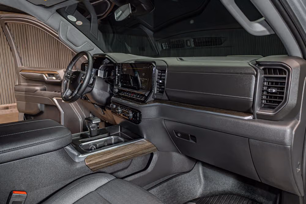 2024 Chevrolet Silverado 1500 LT Trail Boss Crew Cab Image 18