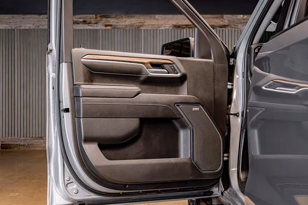 2024 Chevrolet Silverado 1500 LT Trail Boss Crew Cab Image 32