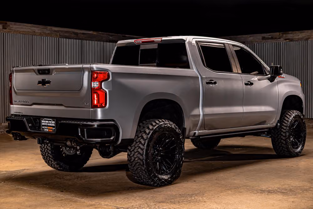 2024 Chevrolet Silverado 1500 LT Trail Boss Crew Cab Image 10