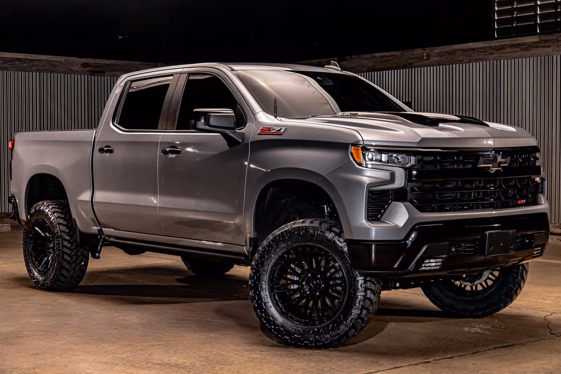 2024 Chevrolet Silverado 1500 LT Trail Boss Crew Cab Image 1
