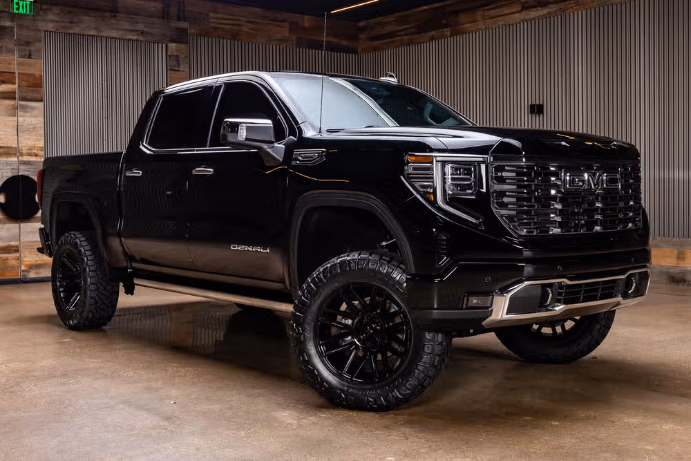 2026 GMC Sierra 1500 Denali Ultimate Crew Cab Image 1