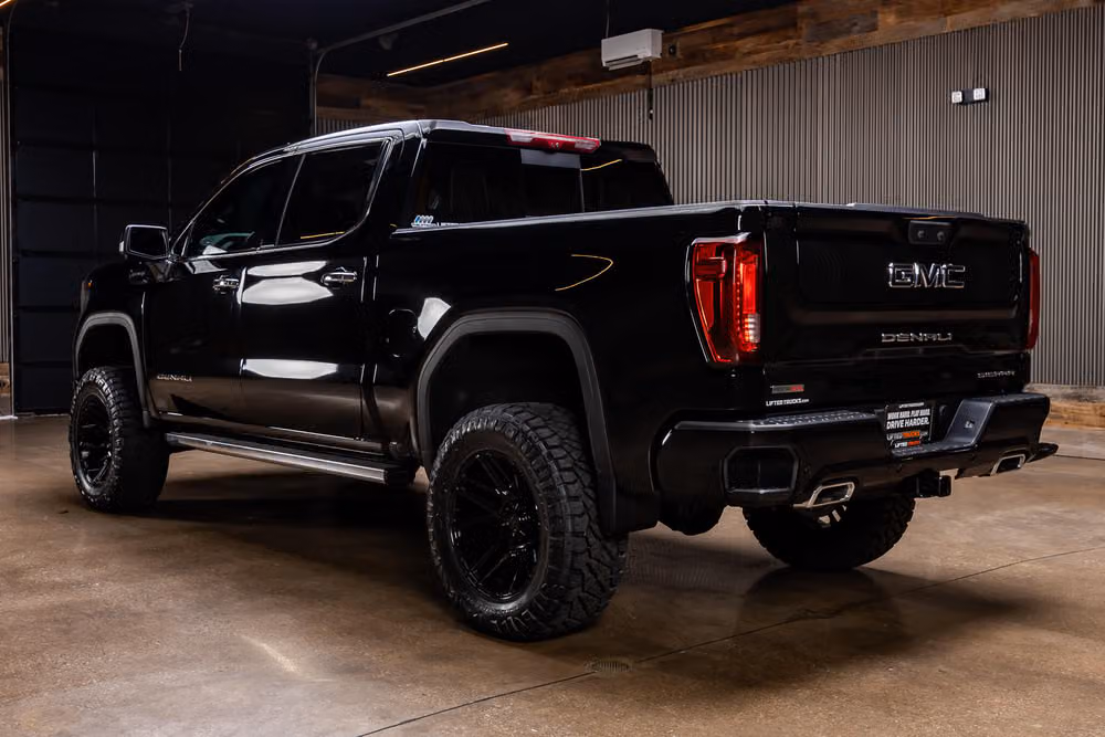 2026 GMC Sierra 1500 Denali Ultimate Crew Cab Image 8