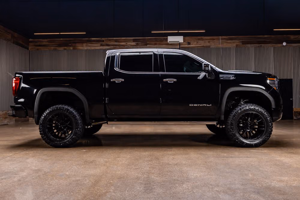 2026 GMC Sierra 1500 Denali Ultimate Crew Cab Image 12