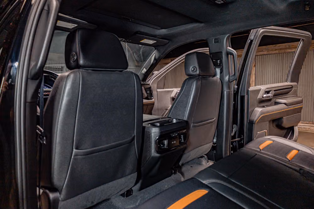 2024 GMC Sierra 2500HD AT4 Crew Cab Image 19