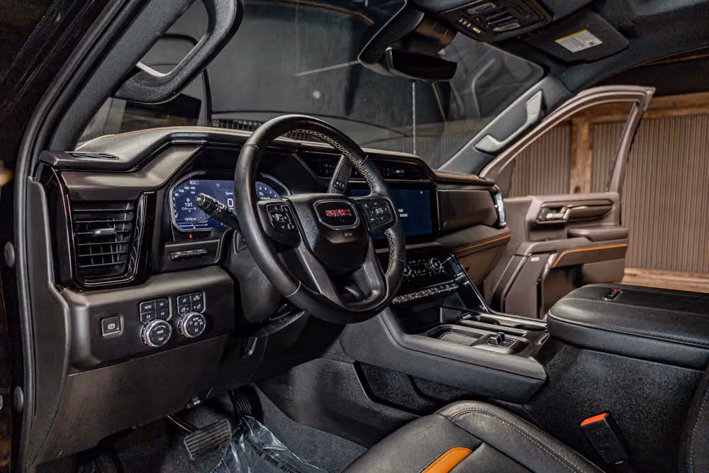 2024 GMC Sierra 2500HD AT4 Crew Cab Image 17