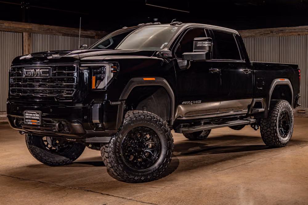 2024 GMC Sierra 2500HD AT4 Crew Cab Image 5