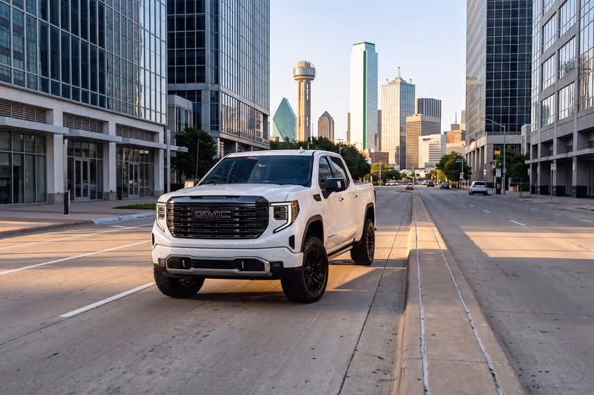 2024 GMC Sierra 1500 Denali Ultimate Crew Cab Image 44