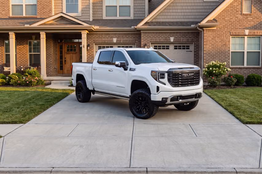 2024 GMC Sierra 1500 Denali Ultimate Crew Cab Image 43