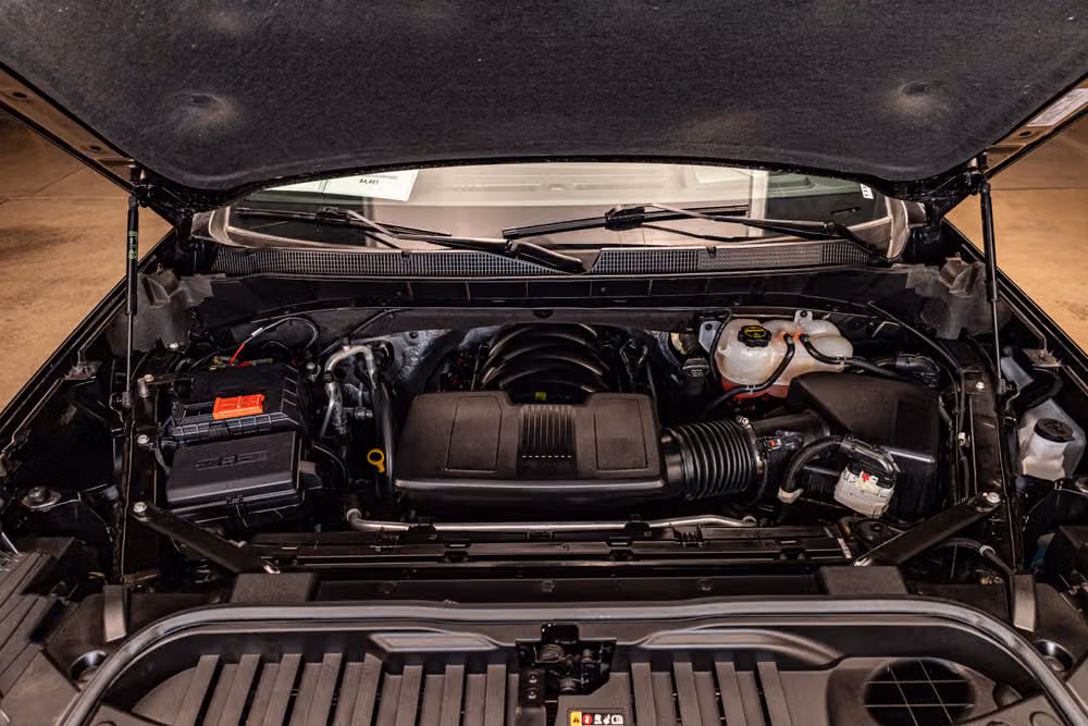 2025 Chevrolet Silverado 1500 LTZ Crew Cab Image 16