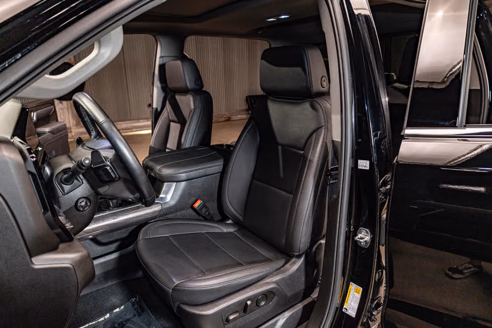 2025 Chevrolet Silverado 1500 LTZ Crew Cab Image 22