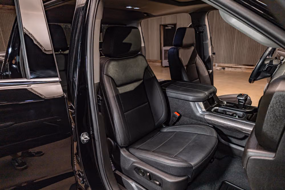 2025 Chevrolet Silverado 1500 LTZ Crew Cab Image 33