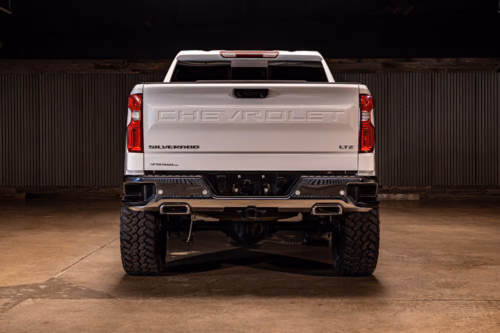 2025 Chevrolet Silverado 1500 LTZ Crew Cab Image 8