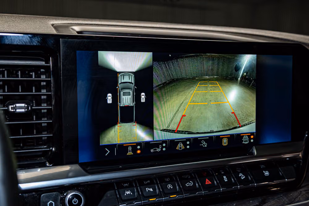 2025 Chevrolet Silverado 1500 LTZ Crew Cab Image 21