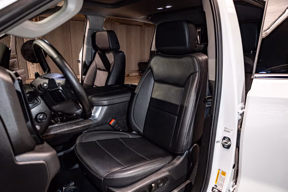 2025 Chevrolet Silverado 1500 LTZ Crew Cab Image 22