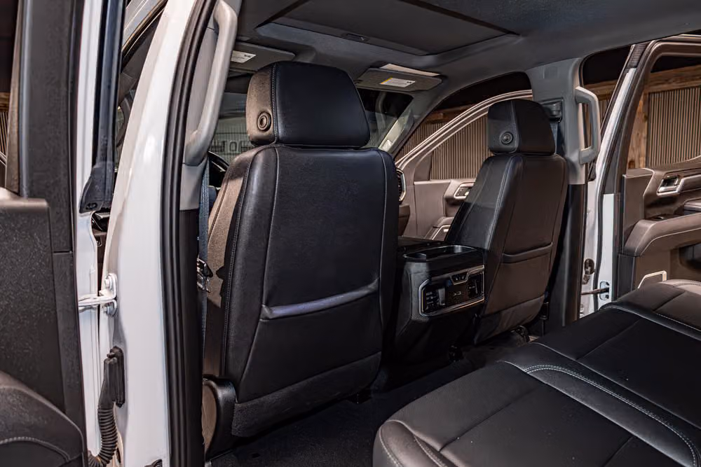 2025 Chevrolet Silverado 1500 LTZ Crew Cab Image 24