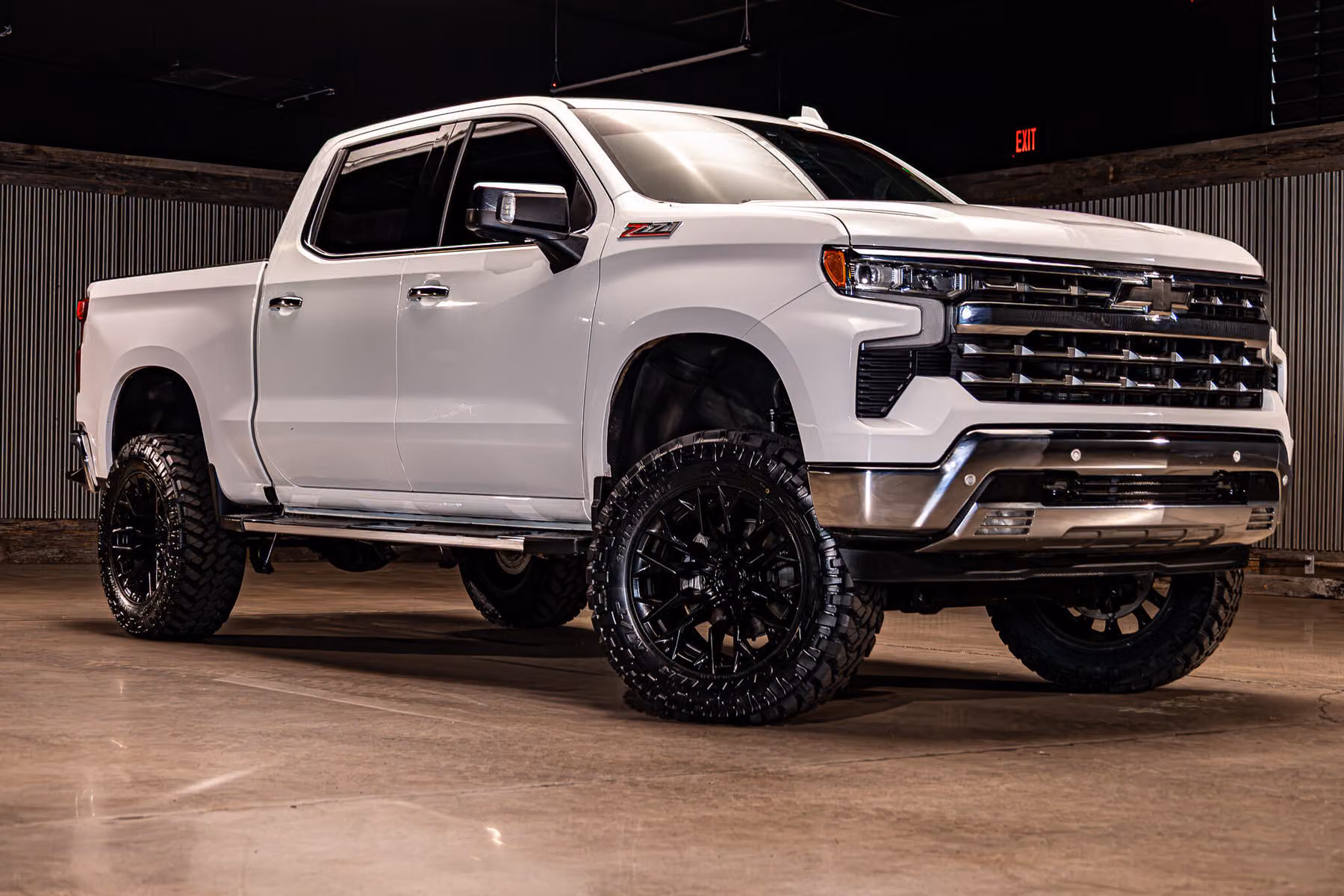 2025 Chevrolet Silverado 1500 LTZ Crew Cab Image 1