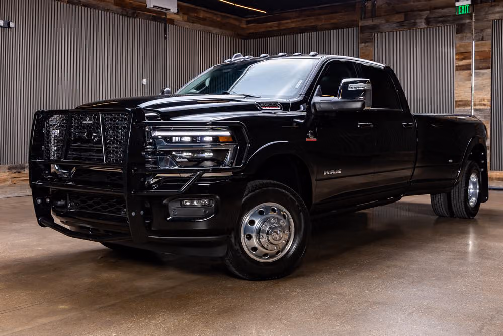 2025 Ram 3500 Limited Longhorn Crew Cab Image 4